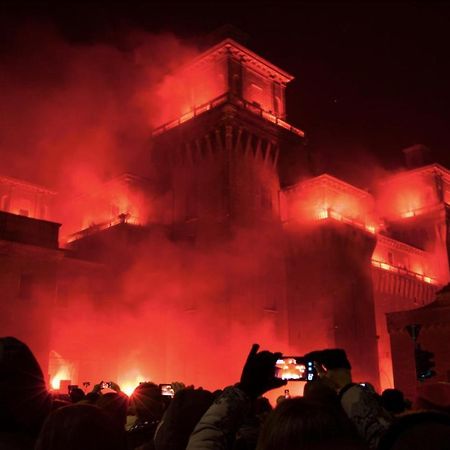 Vizi E Virtu Appartement Ferrara Buitenkant foto